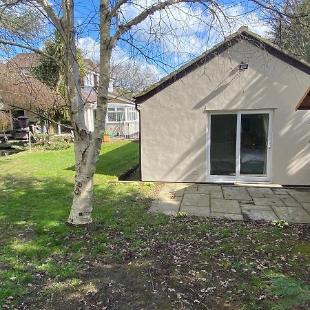 Chase Bungalow Billericay Exterior foto
