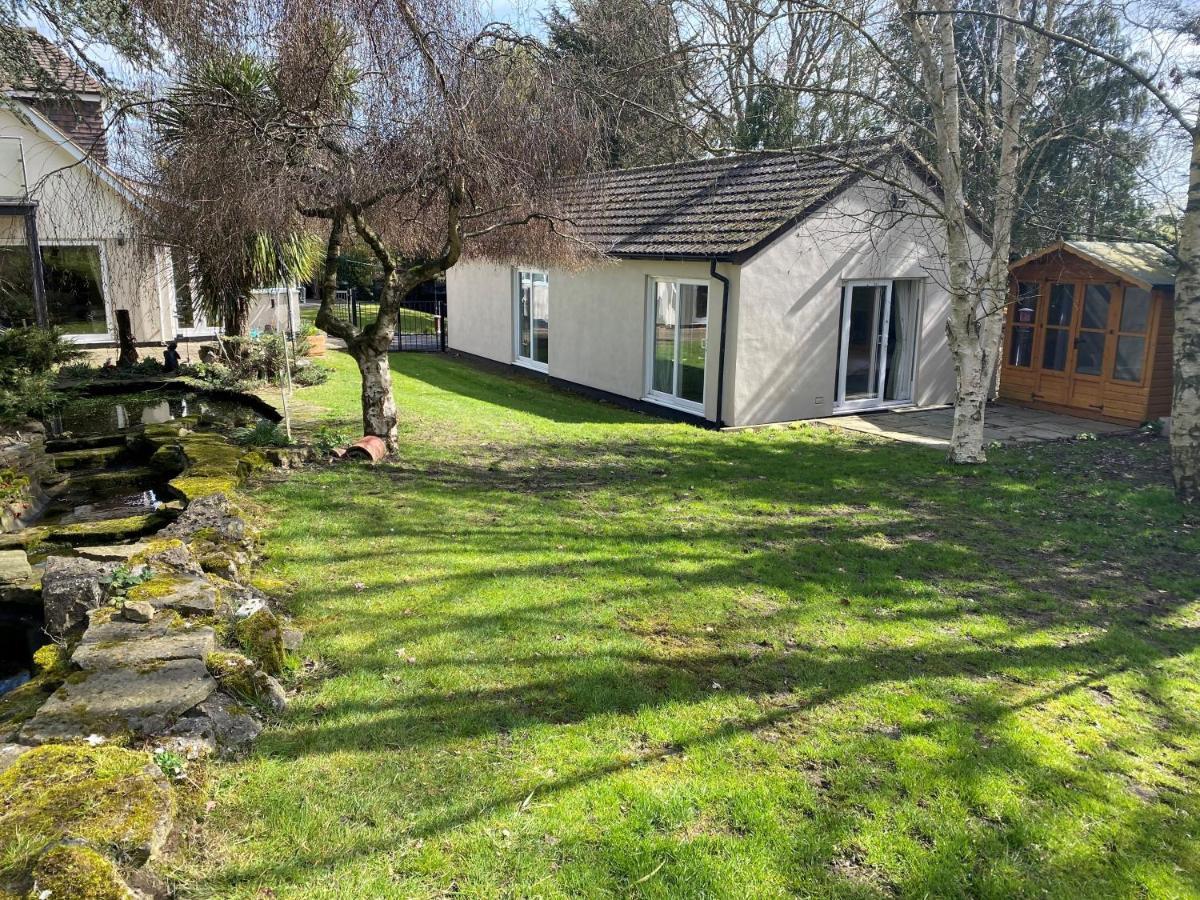 Chase Bungalow Billericay Exterior foto