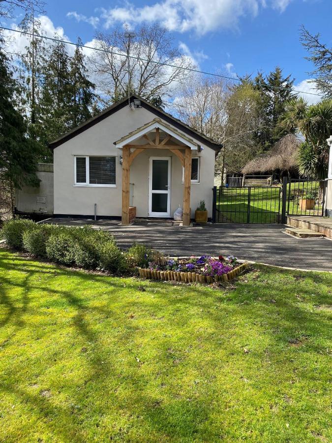 Chase Bungalow Billericay Exterior foto